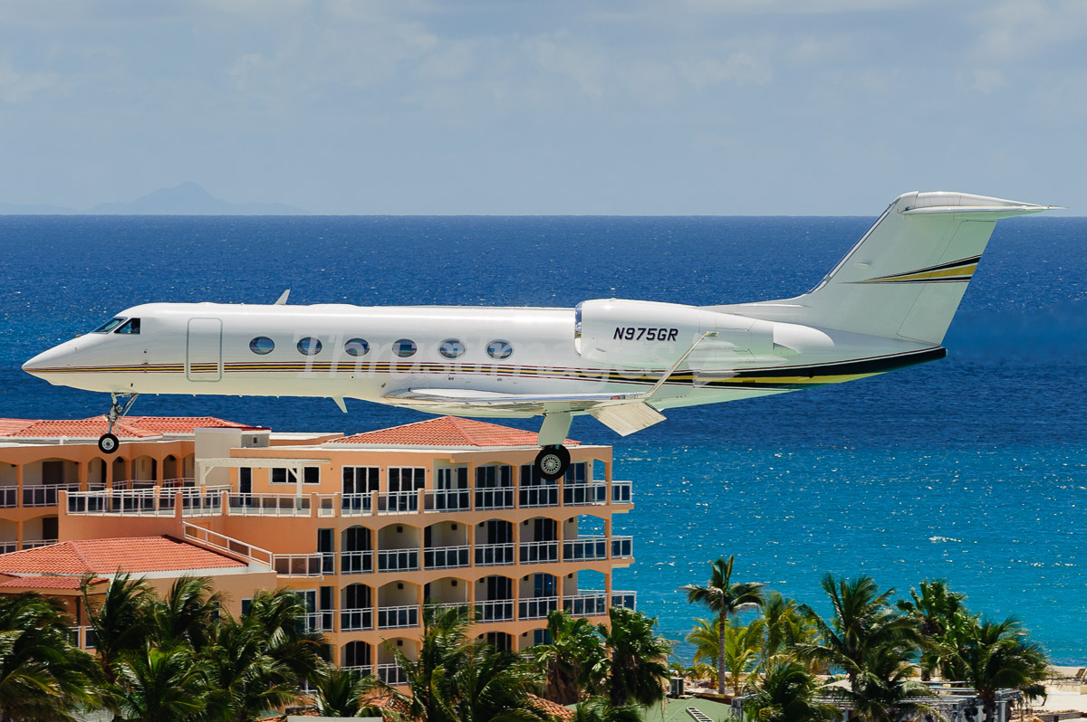 Gulfstream Aerospace G-IV-X Gulfstream G450 N975GR (cn 4154)